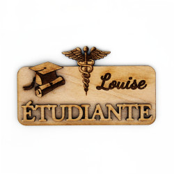 Badge en bois pour étudiante en pharmacie